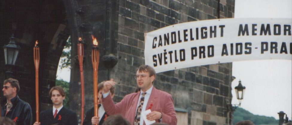 ... Světlo pro AIDS, Praha - 1995 ...